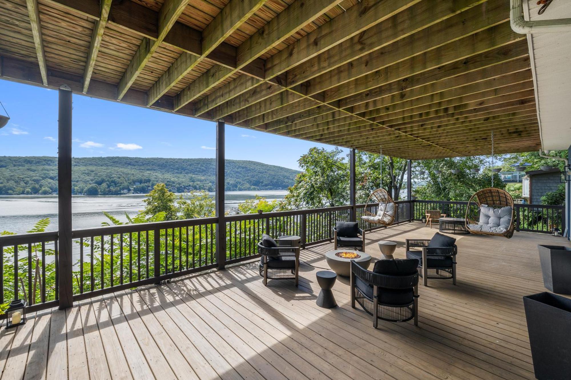 Lakeview House - Hot Tub - Firepit - Stunning Views - Spacious Deck - Cozy Living Room - Bar Greenwood Lake Εξωτερικό φωτογραφία
