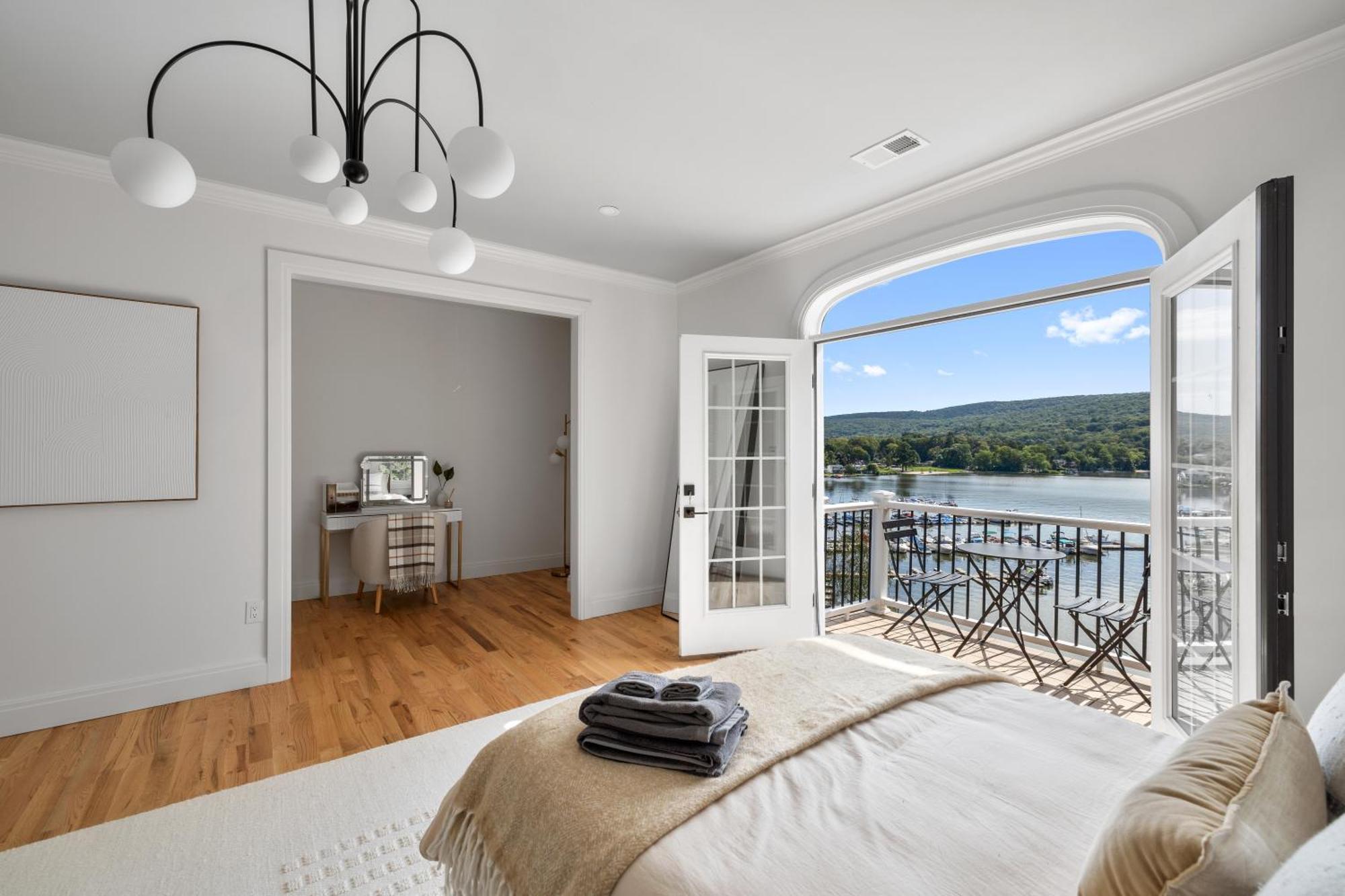 Lakeview House - Hot Tub - Firepit - Stunning Views - Spacious Deck - Cozy Living Room - Bar Greenwood Lake Εξωτερικό φωτογραφία